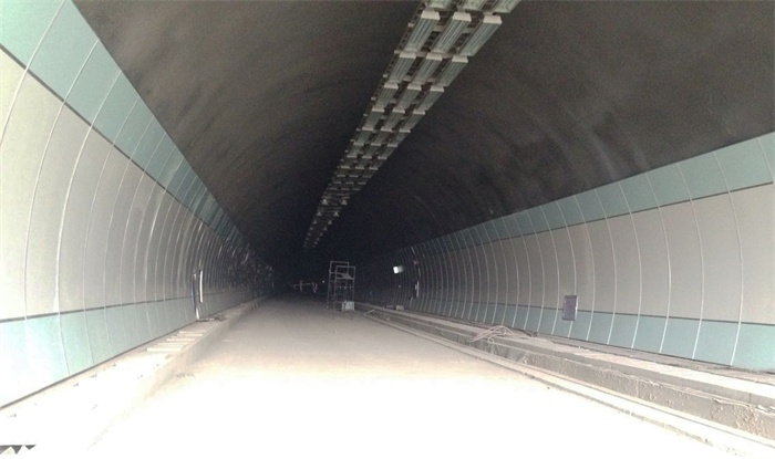 隧道板